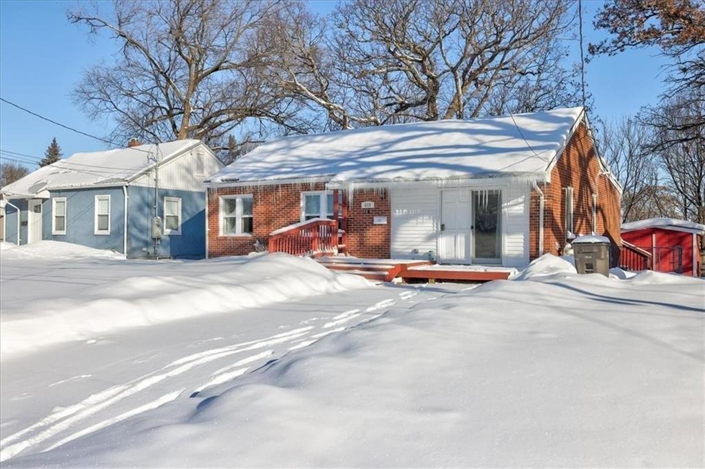 Palmer Pl, Des Moines, IA 50315
