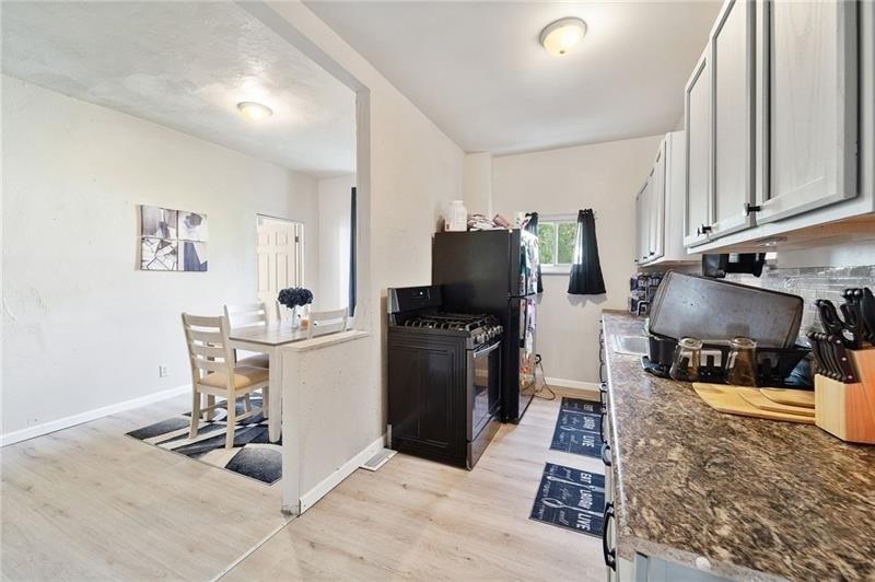Bruce St, Mc Kees Rocks, PA 15136