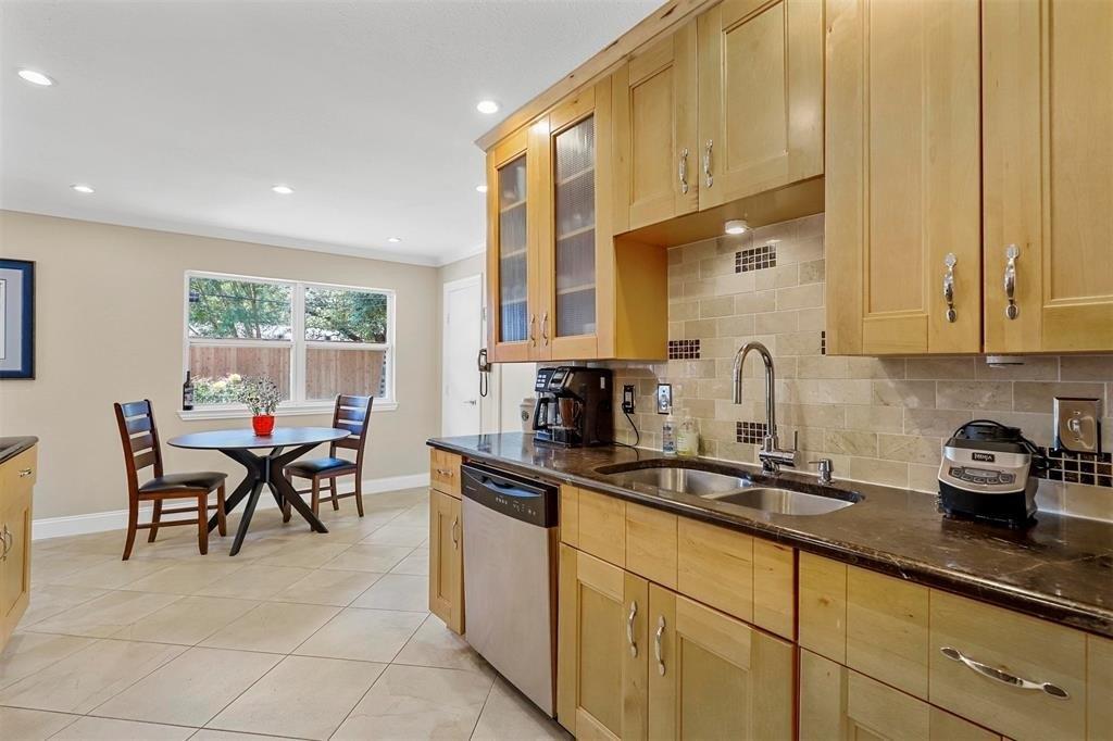 High Mesa Dr, Dallas, TX 75234