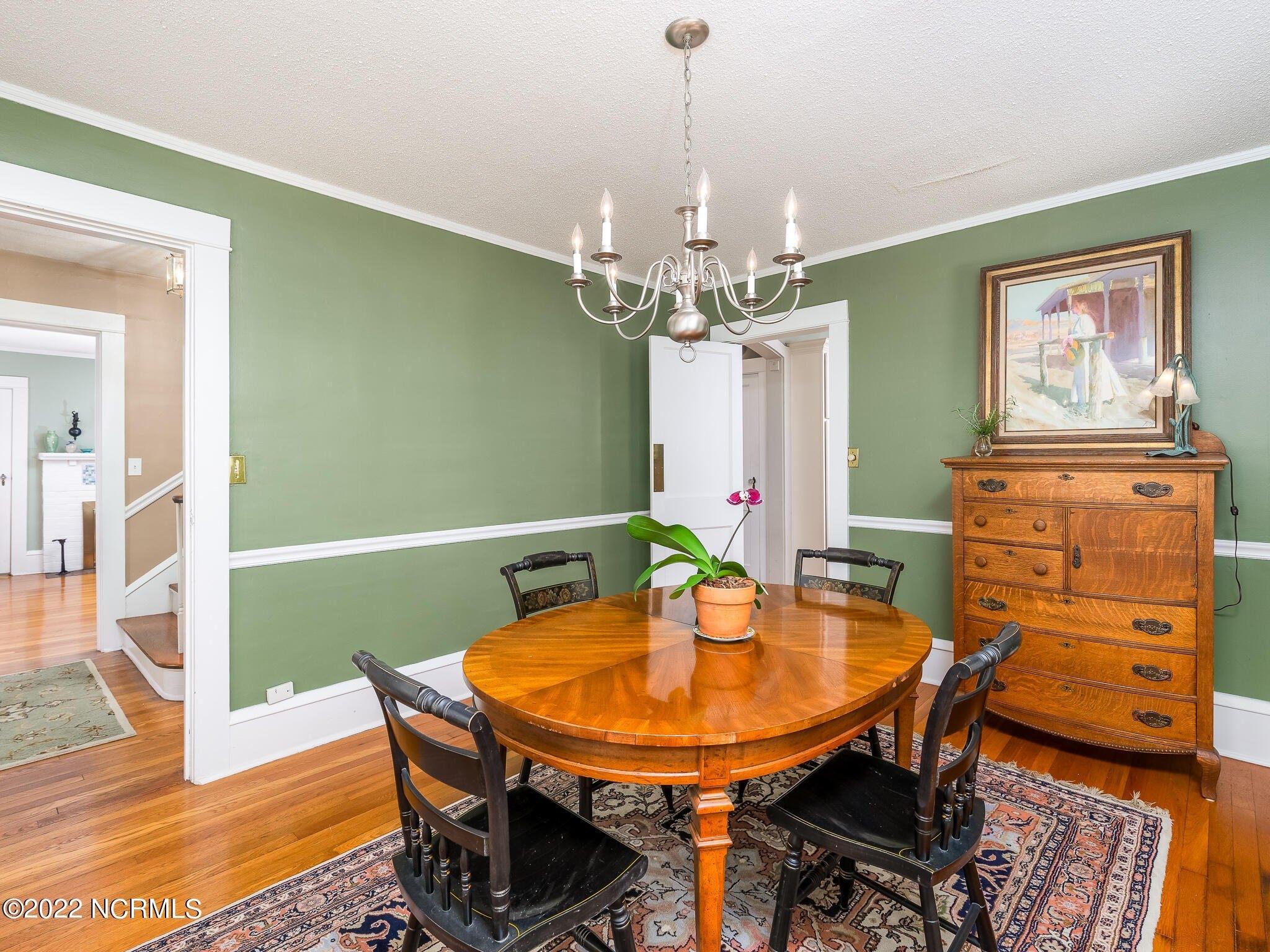 E Morganton Rd, Southern Pines, NC 28387