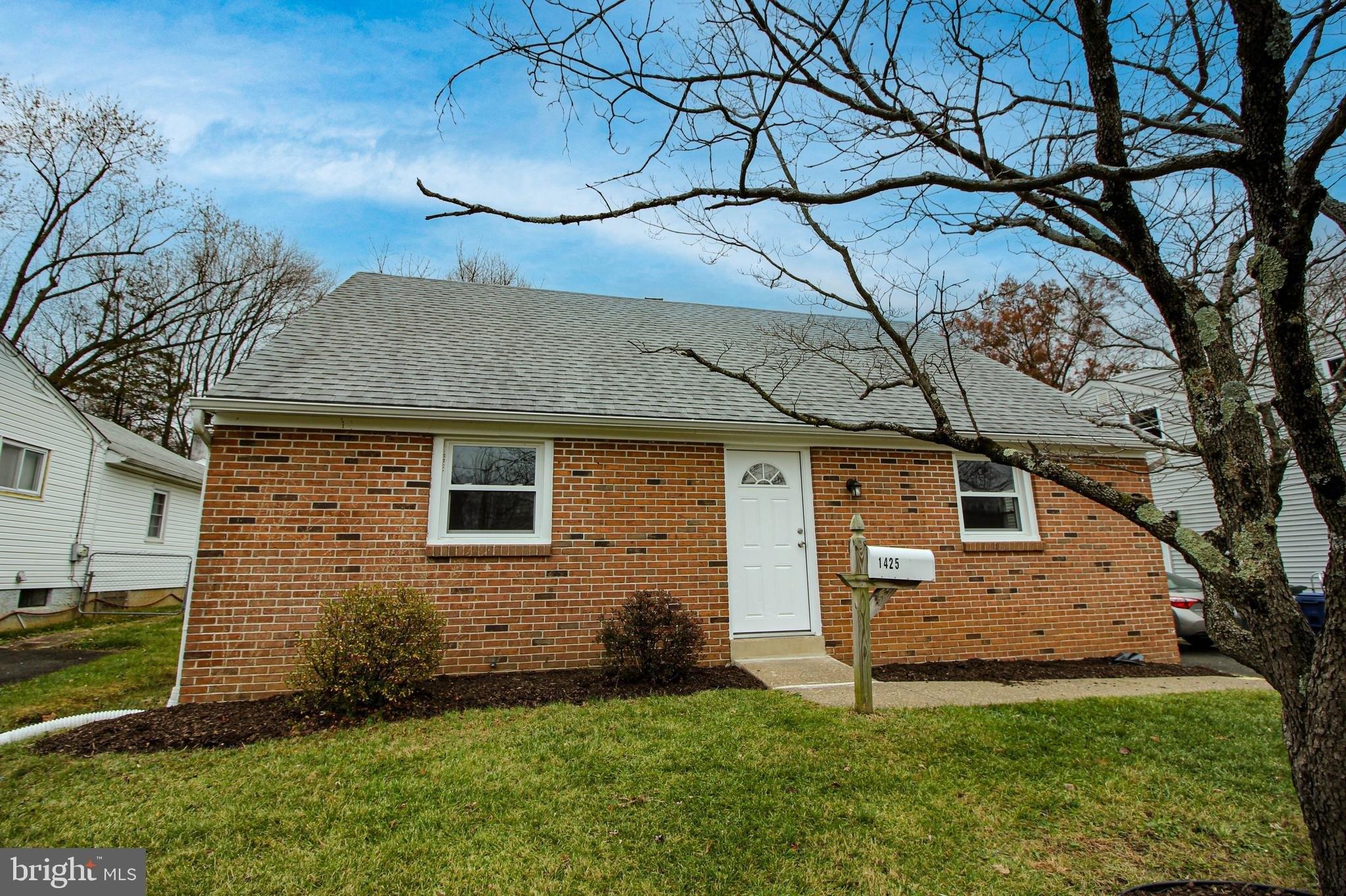 Edgewood Ave, Abington, PA 19001