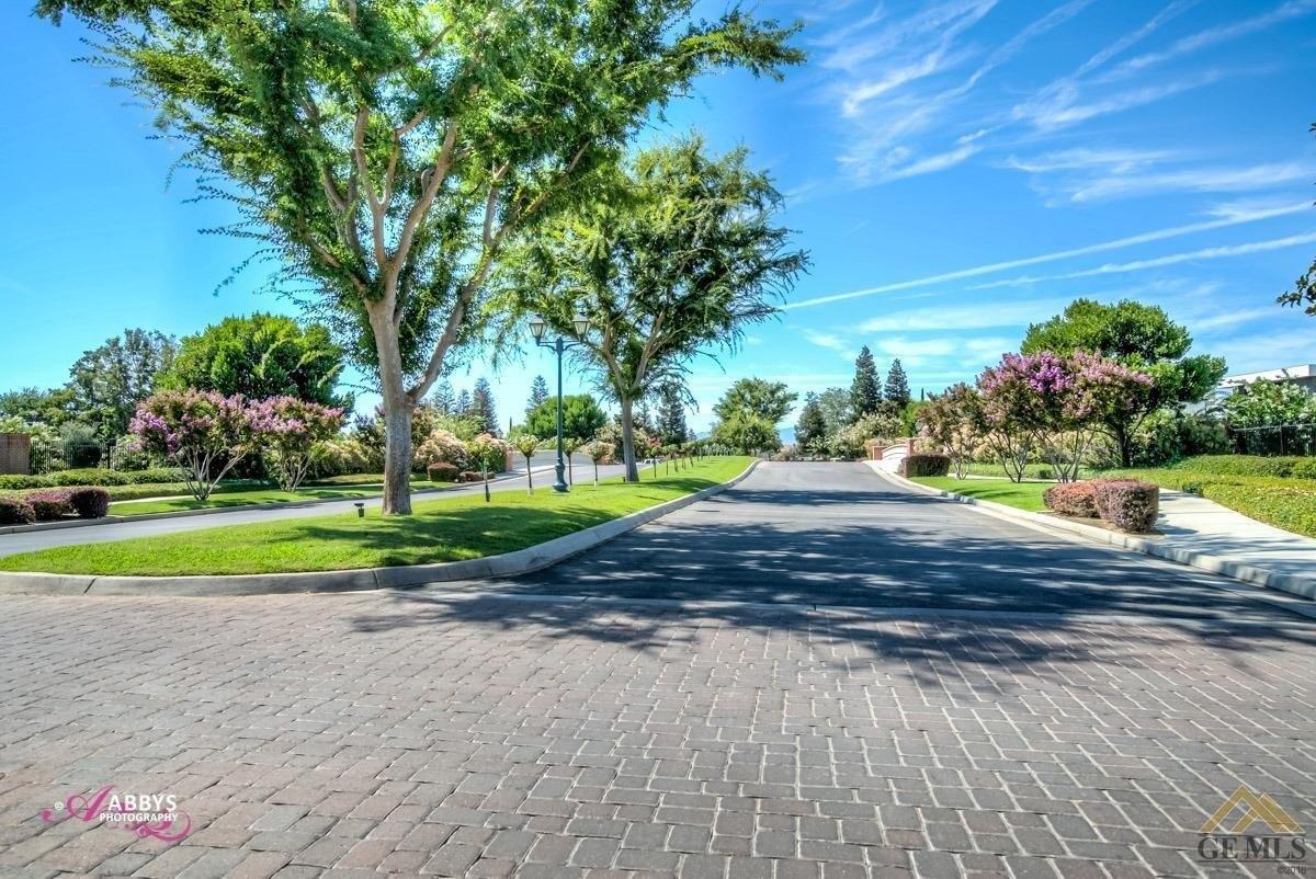 Edingal Dr, Bakersfield, CA 93311