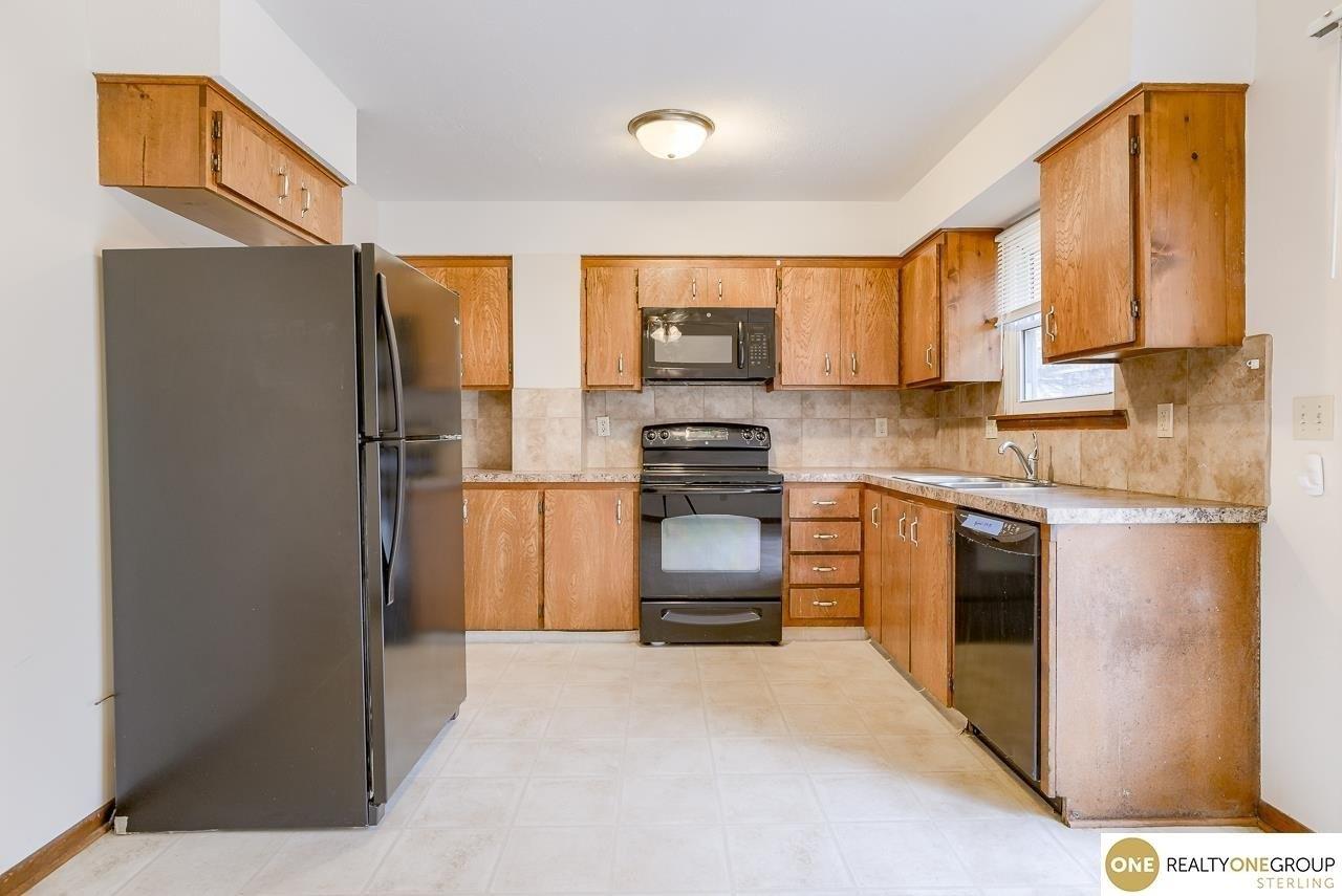 N 143rd St, Omaha, NE 68164