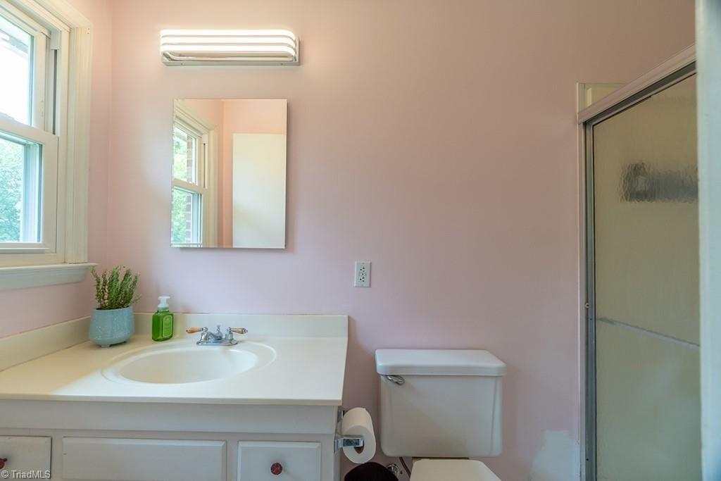 Willard Rd, Winston Salem, NC 27107