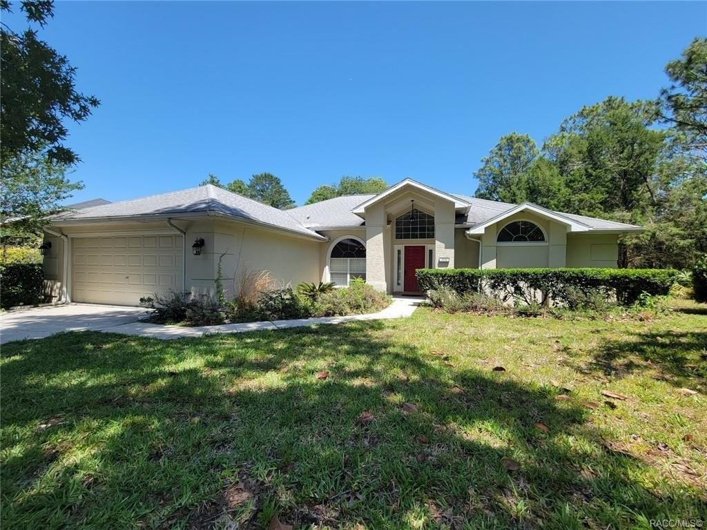 Pine St, Homosassa, FL 34446