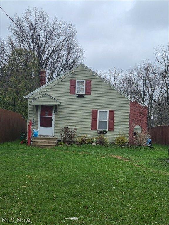 Cooledge Ave, Akron, OH 44305