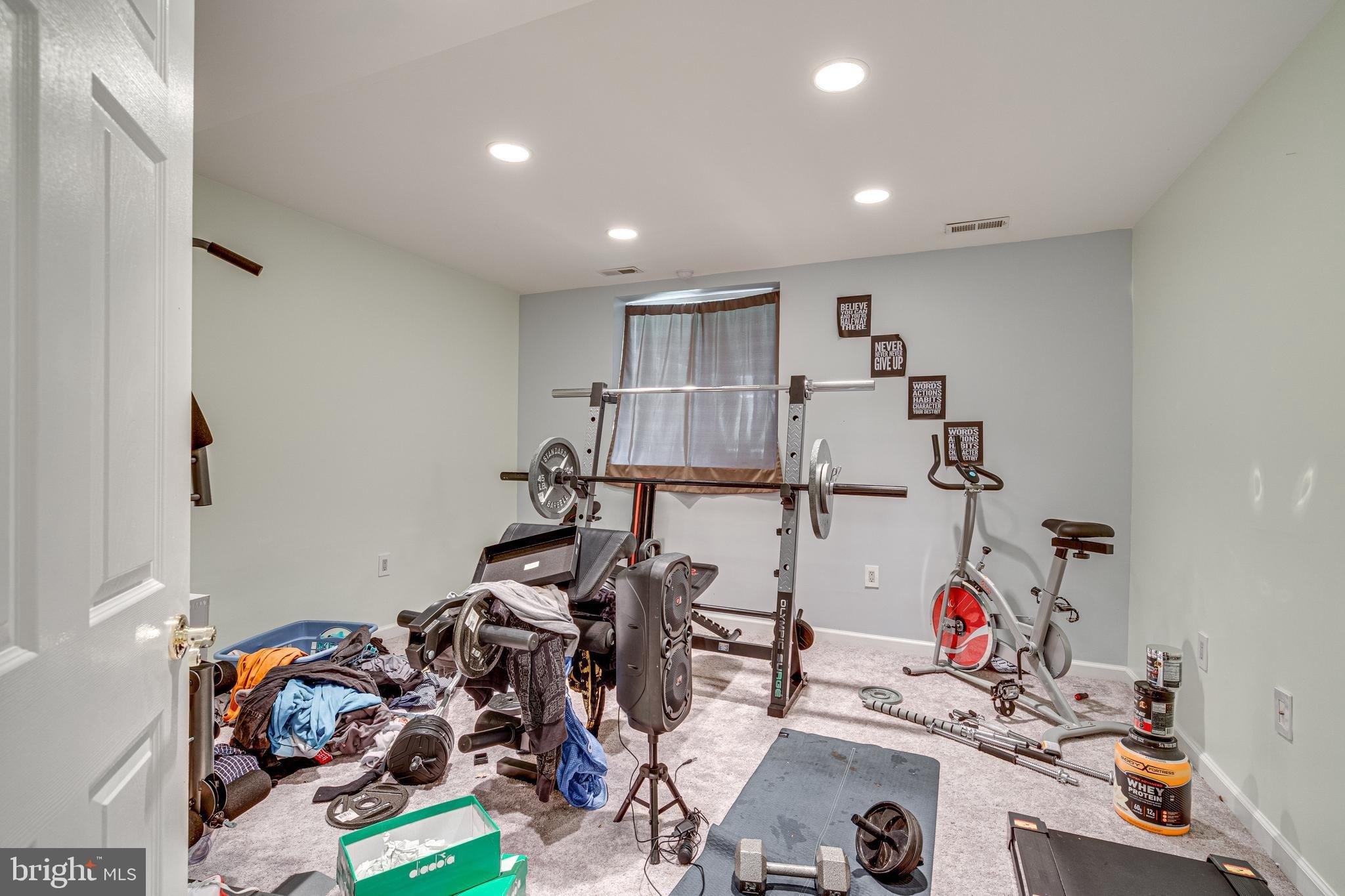 Shoveler Ct, Waldorf, MD 20601