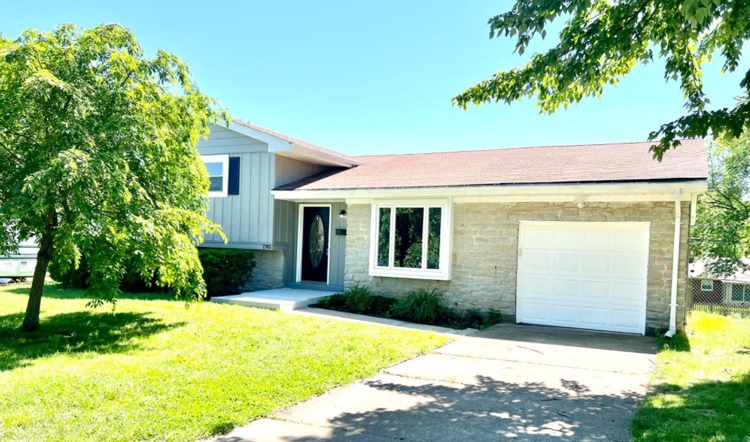 Sunset Dr, Hamilton, OH 45013