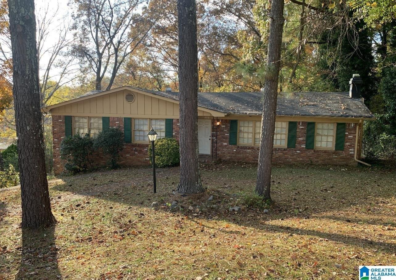 1st St Ne, Center Point, AL 35215