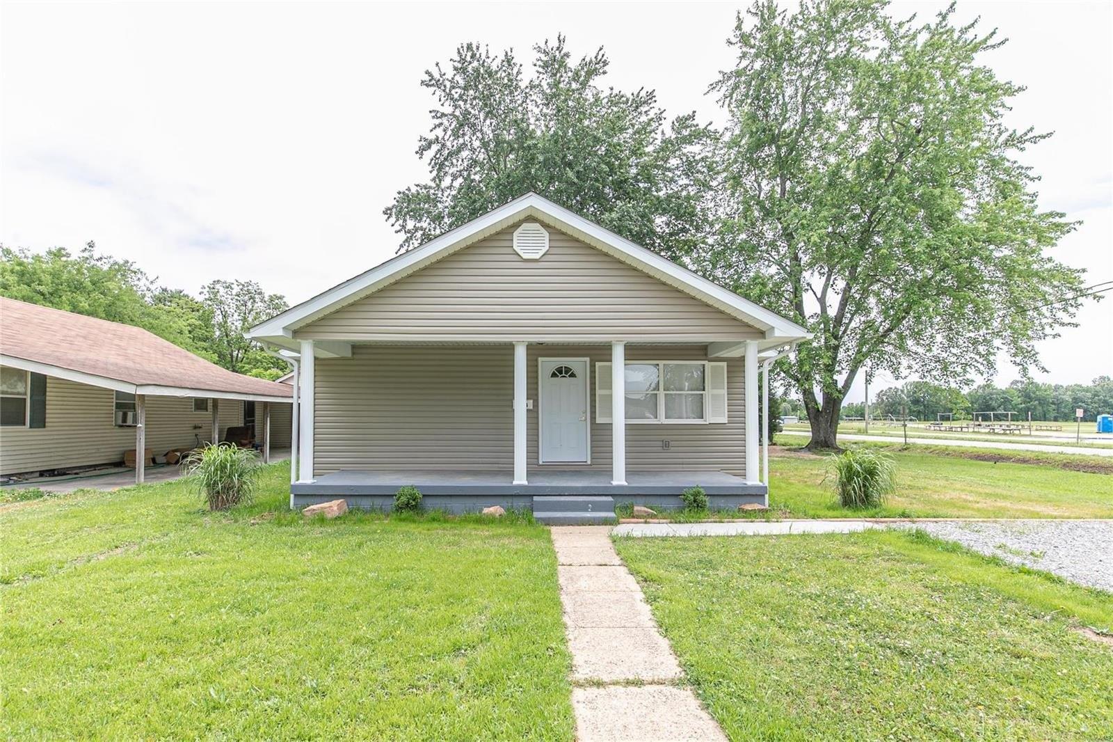 Mangold St, Poplar Bluff, MO 63901