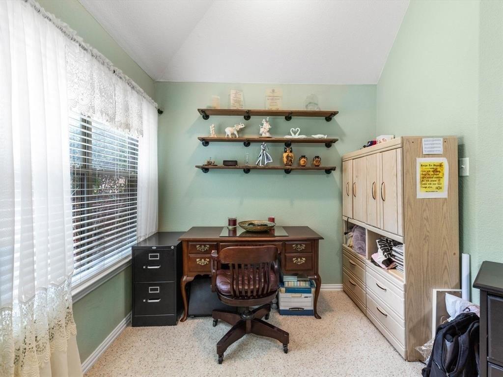 Litchfield Ln, Burleson, TX 76028