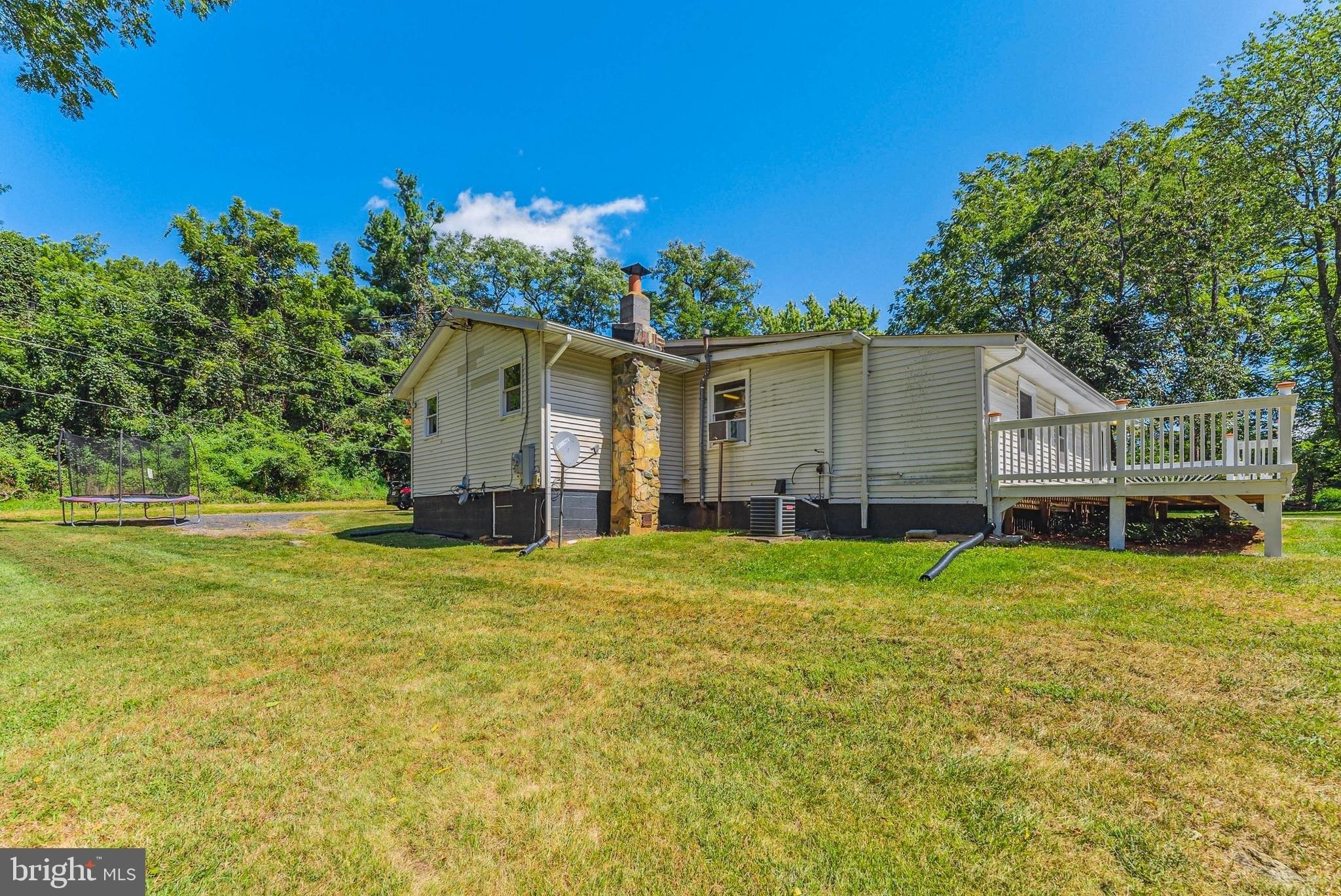 Byers Ln, Front Royal, VA 22630