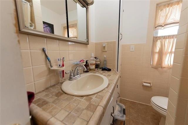 Fairview Ave, Easton, PA 18042