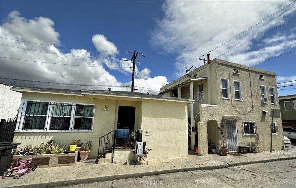 E Brenner Pl, Long Beach, CA 90813
