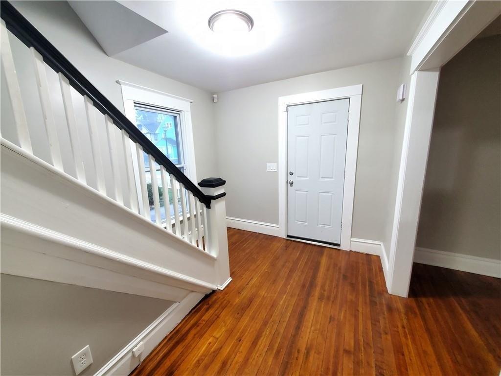 Roycroft Dr, Rochester, NY 14621