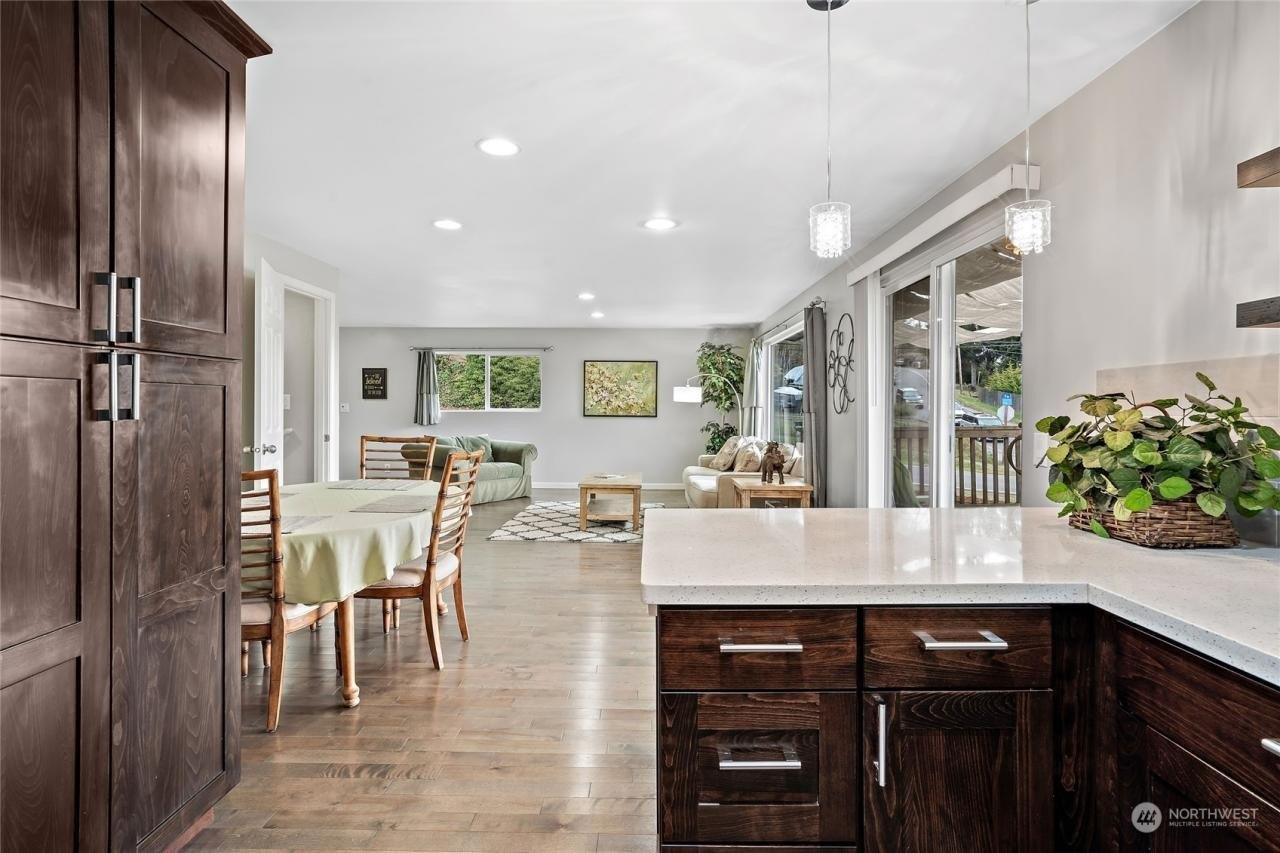 S 223rd St, Des Moines, WA 98198