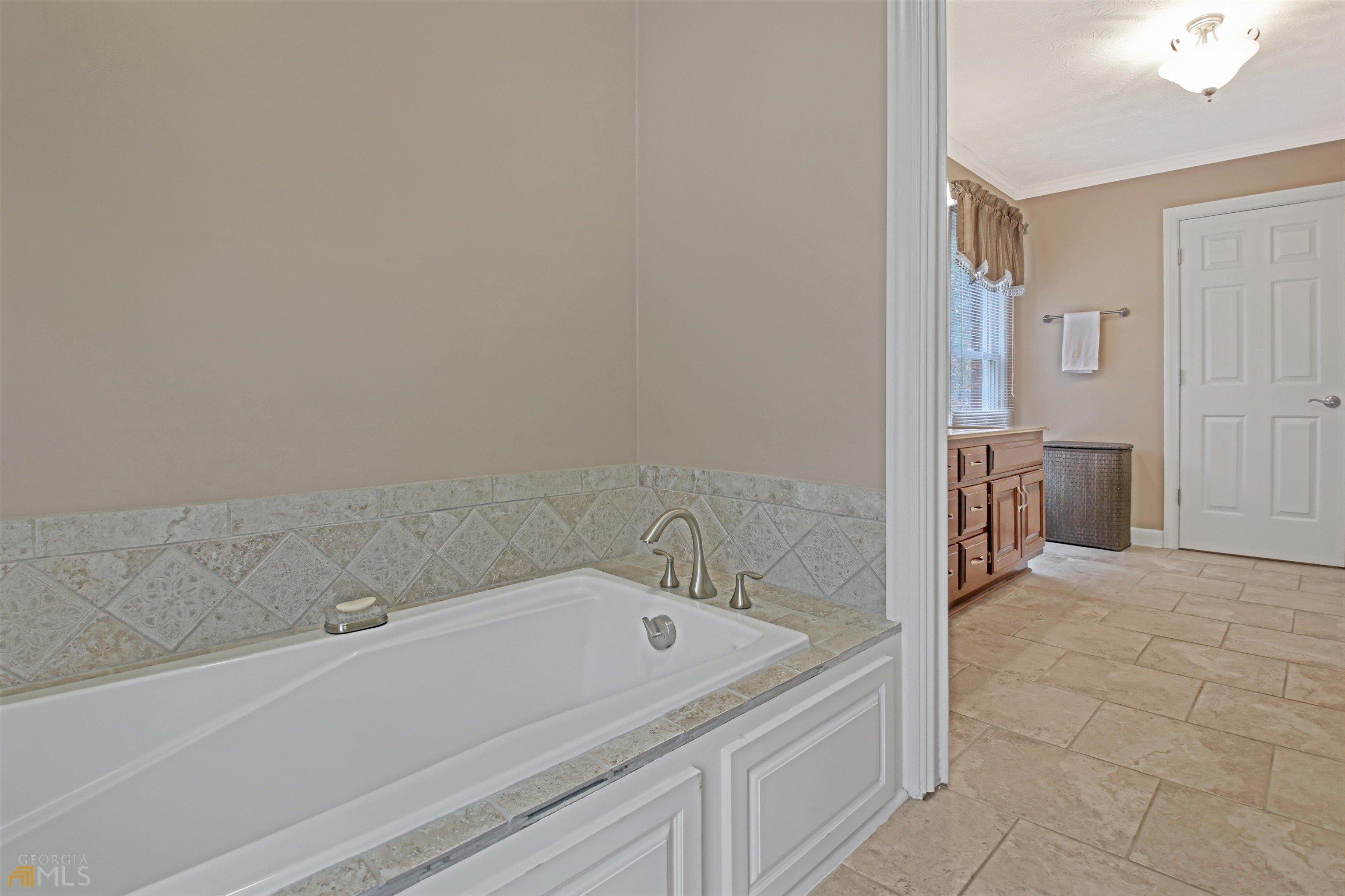 Camp Creek Trl, Peachtree City, GA 30269