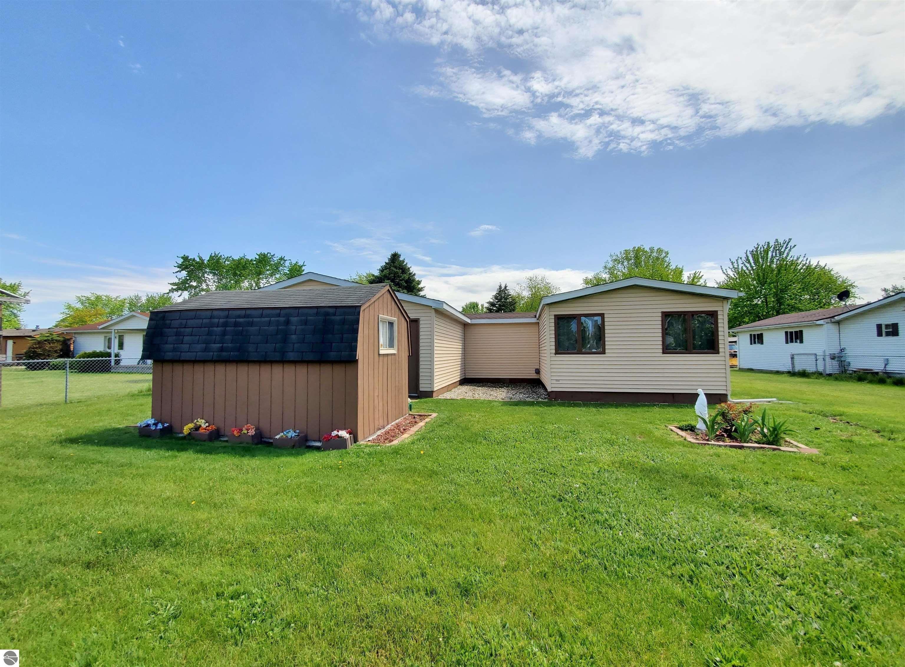 Bertshire Dr, Mount Pleasant, MI 48858
