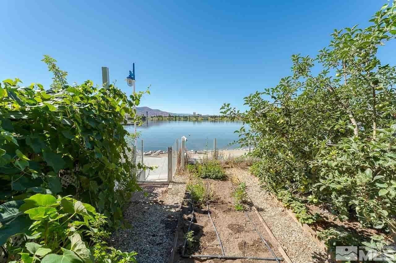 Harbour Cove Ct, Sparks, NV 89434