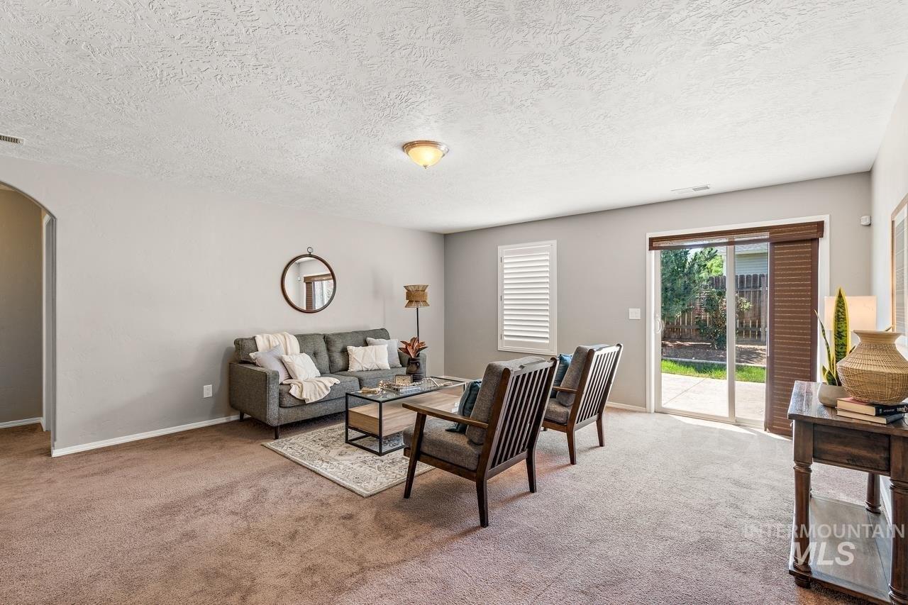 W Stonewood Dr, Boise, ID 83709