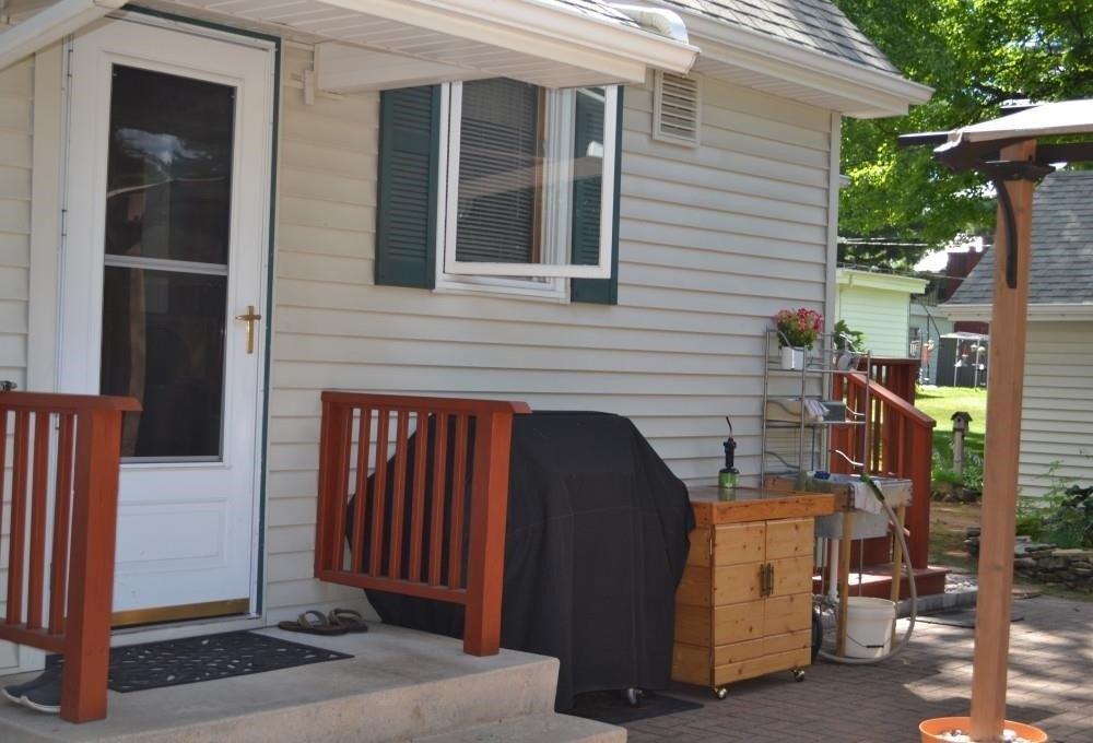 S Lincoln St, Shawano, WI 54166