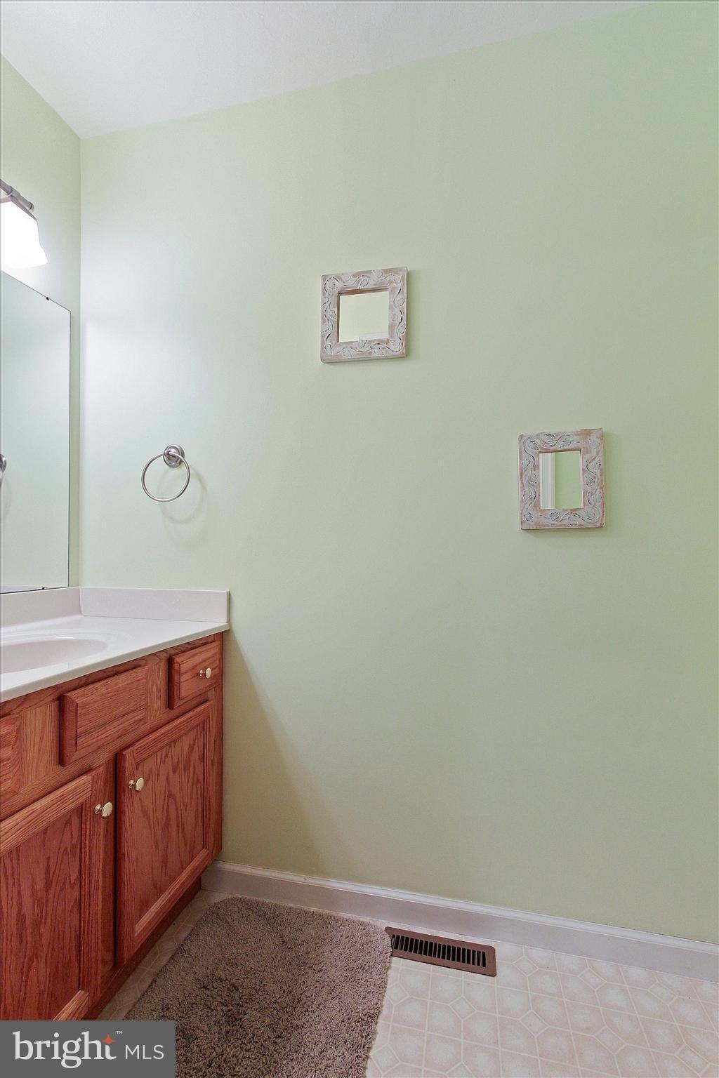 W Main St, Dallastown, PA 17313