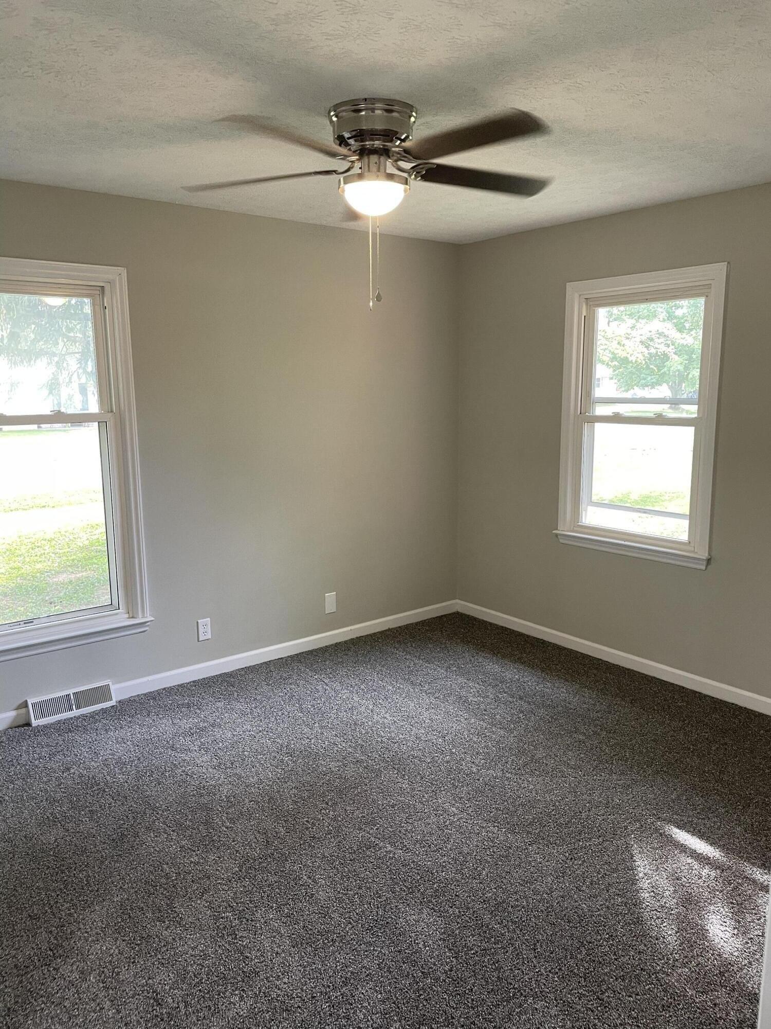 Sunset Dr, Lawrenceburg, KY 40342