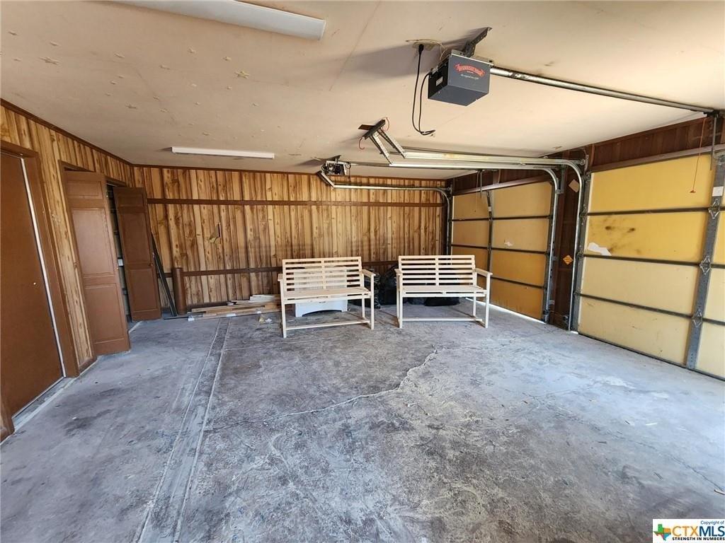 Powell Dr, Gatesville, TX 76528