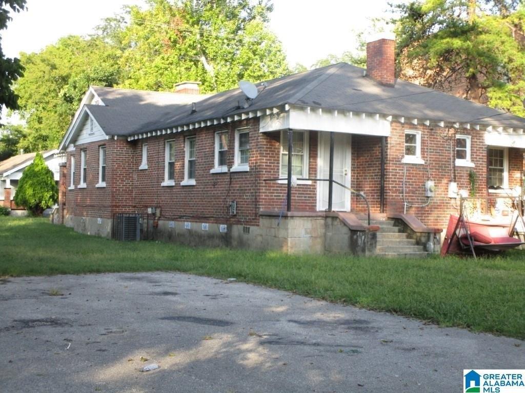E Lake Blvd, Birmingham, AL 35217