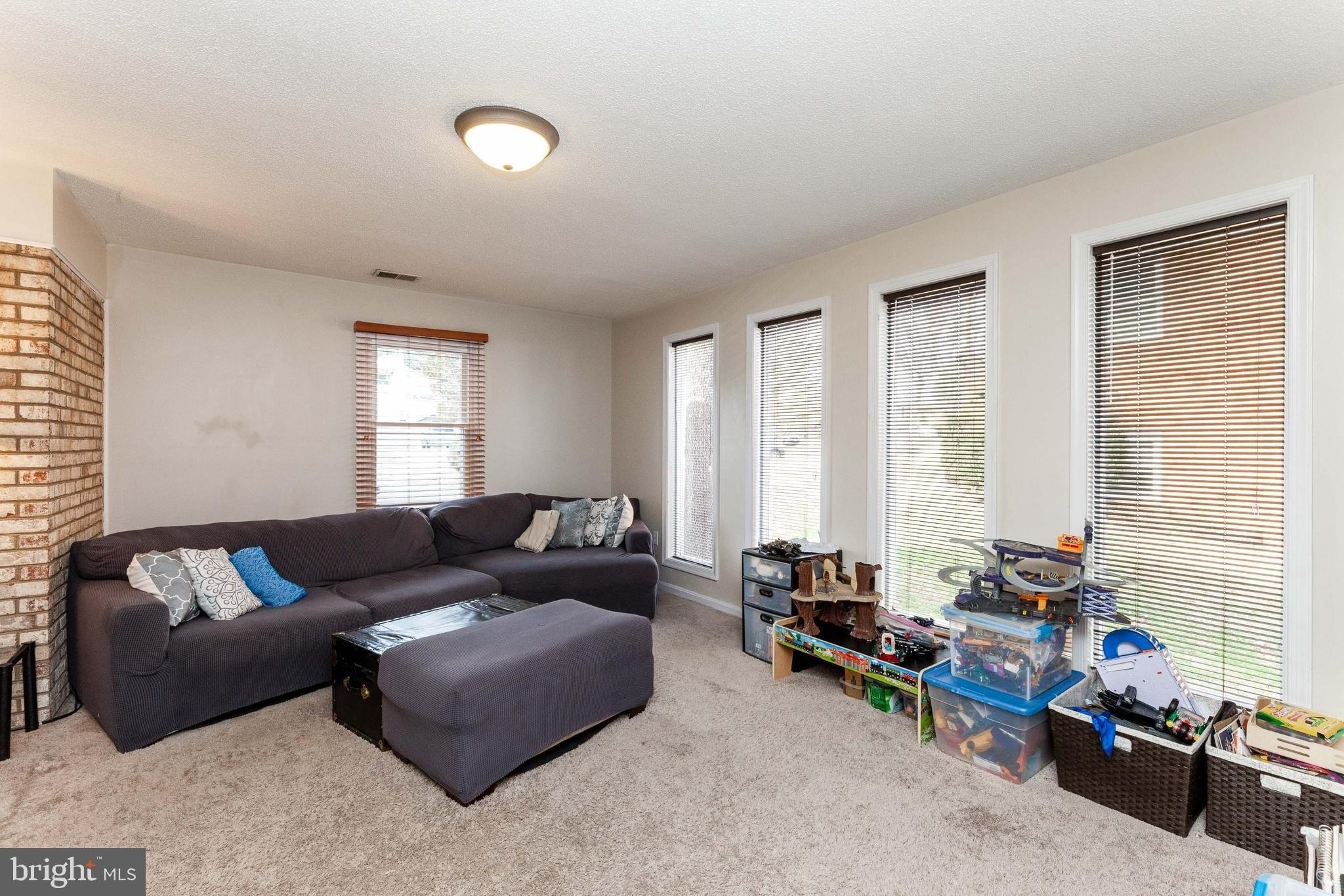 Cooper Dr, Fort Washington, MD 20744