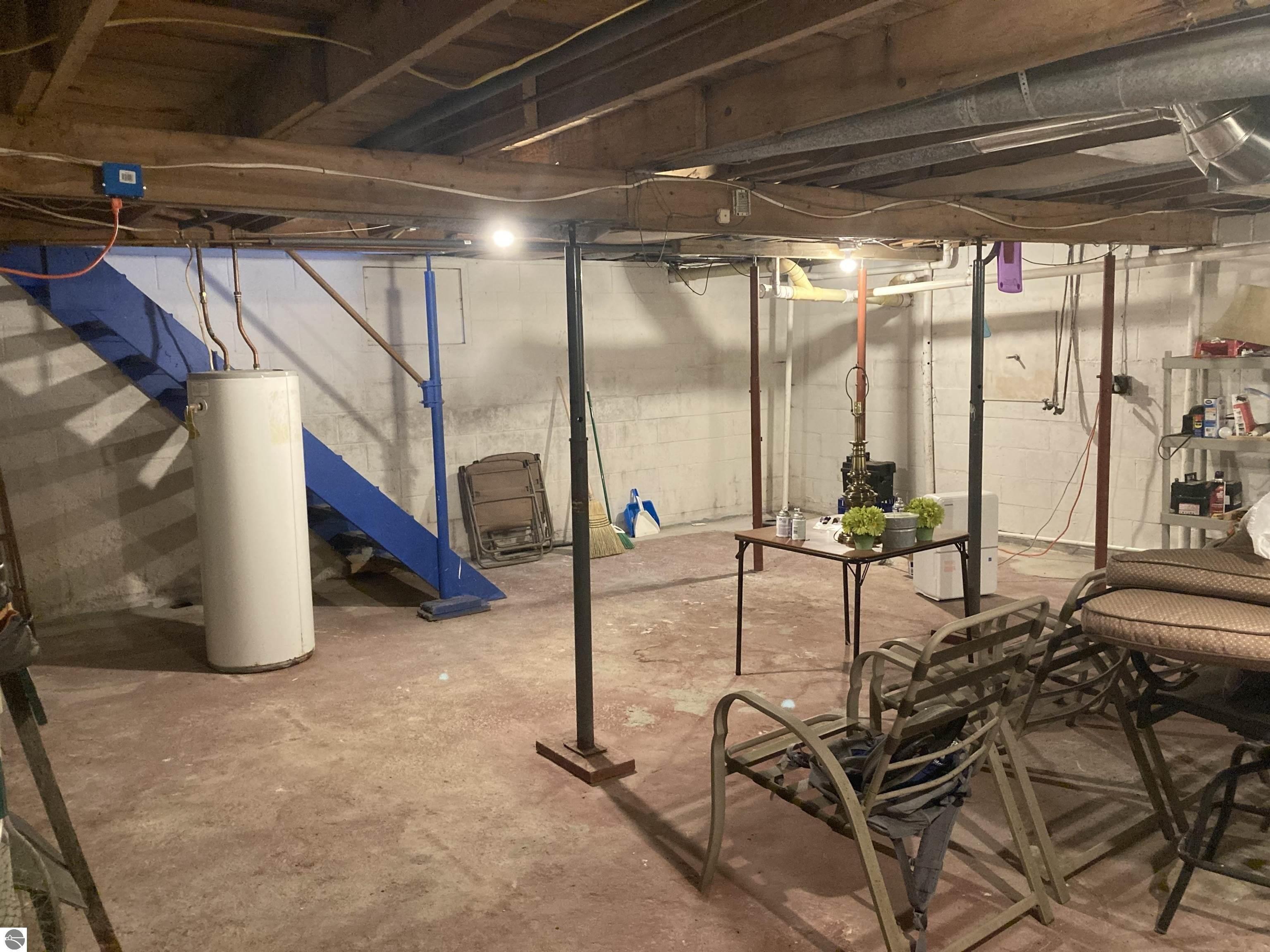 W Heath Rd, Rose City, MI 48654