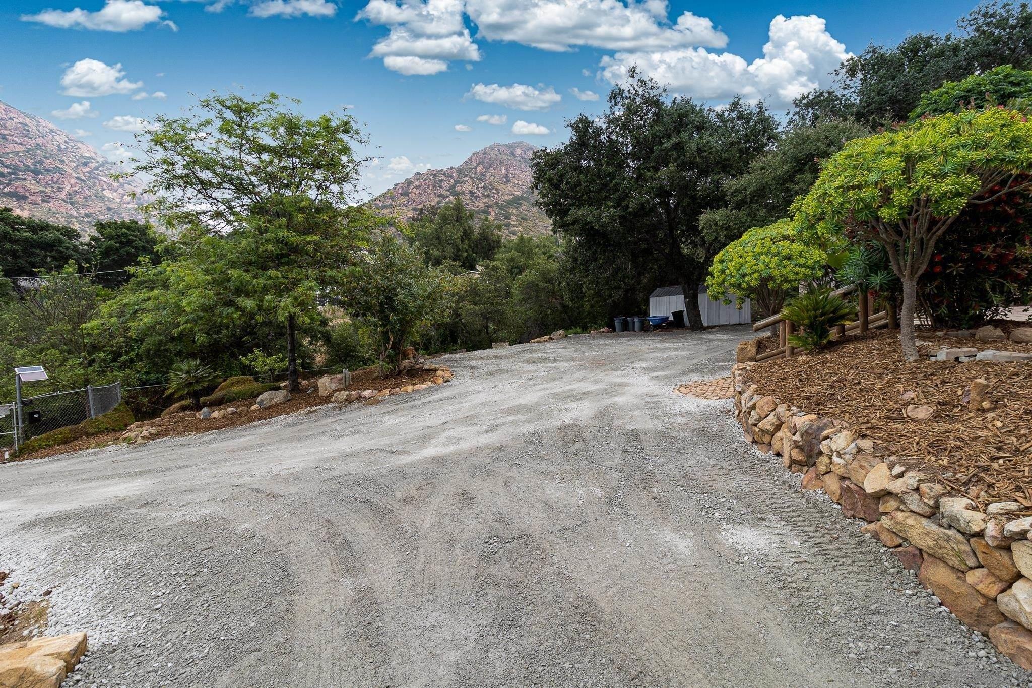 Silverbrook Dr, El Cajon, CA 92019