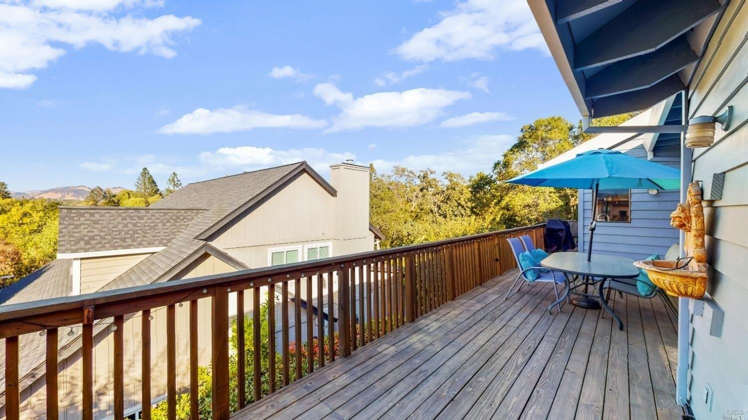 Bennett Meadows Ln, Santa Rosa, CA 95405
