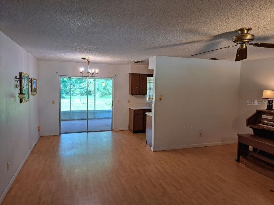 E Grove Ave, Lake Wales, FL 33853