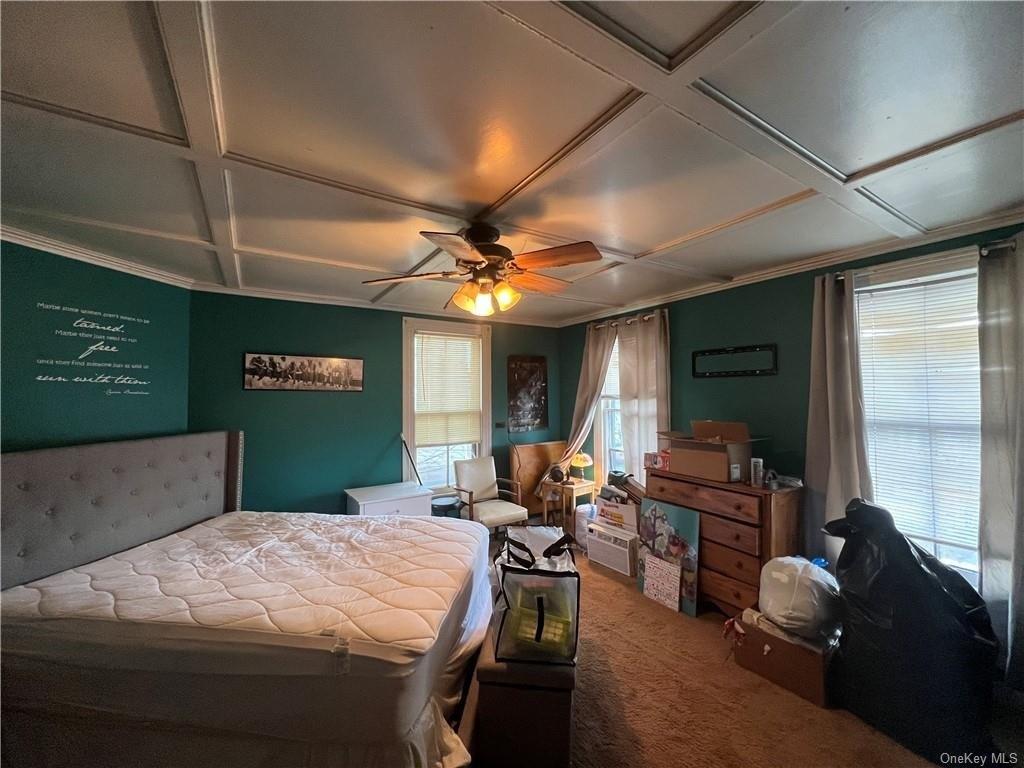 East Ave, Middletown, NY 10940