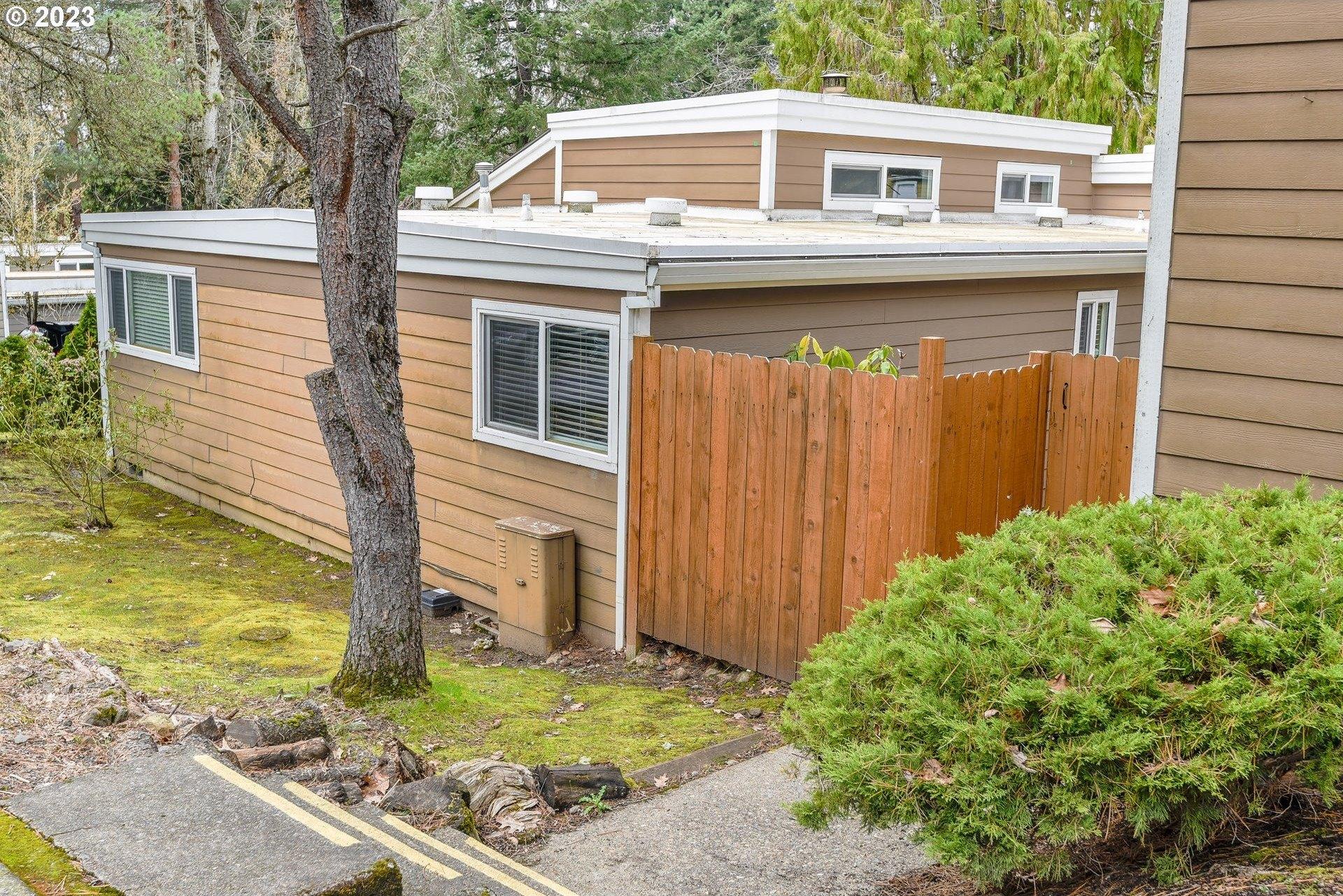 Village Park Pl, West Linn, OR 97068