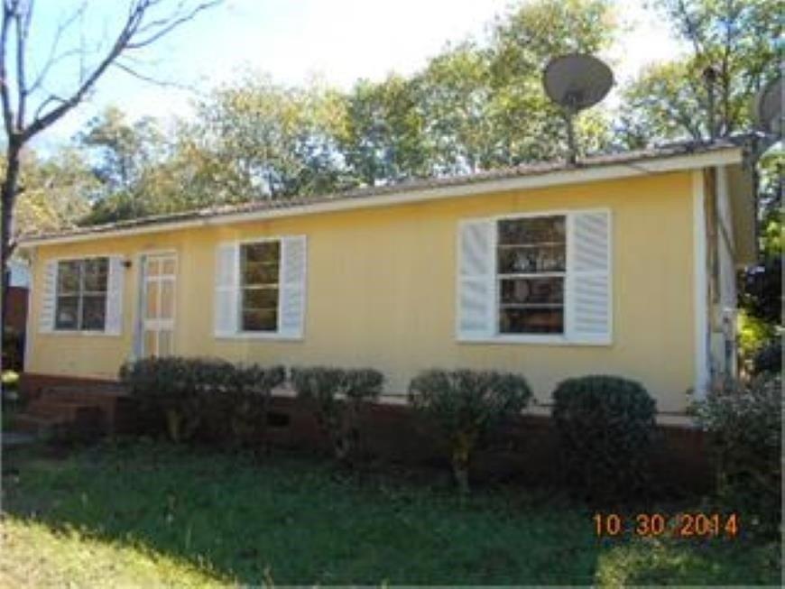 Hinton St, Fort Valley, GA 31030