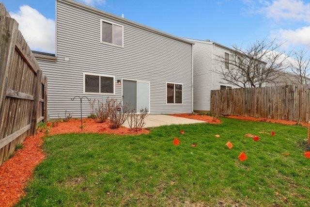 Windcrest Ln, Aurora, IL 60504