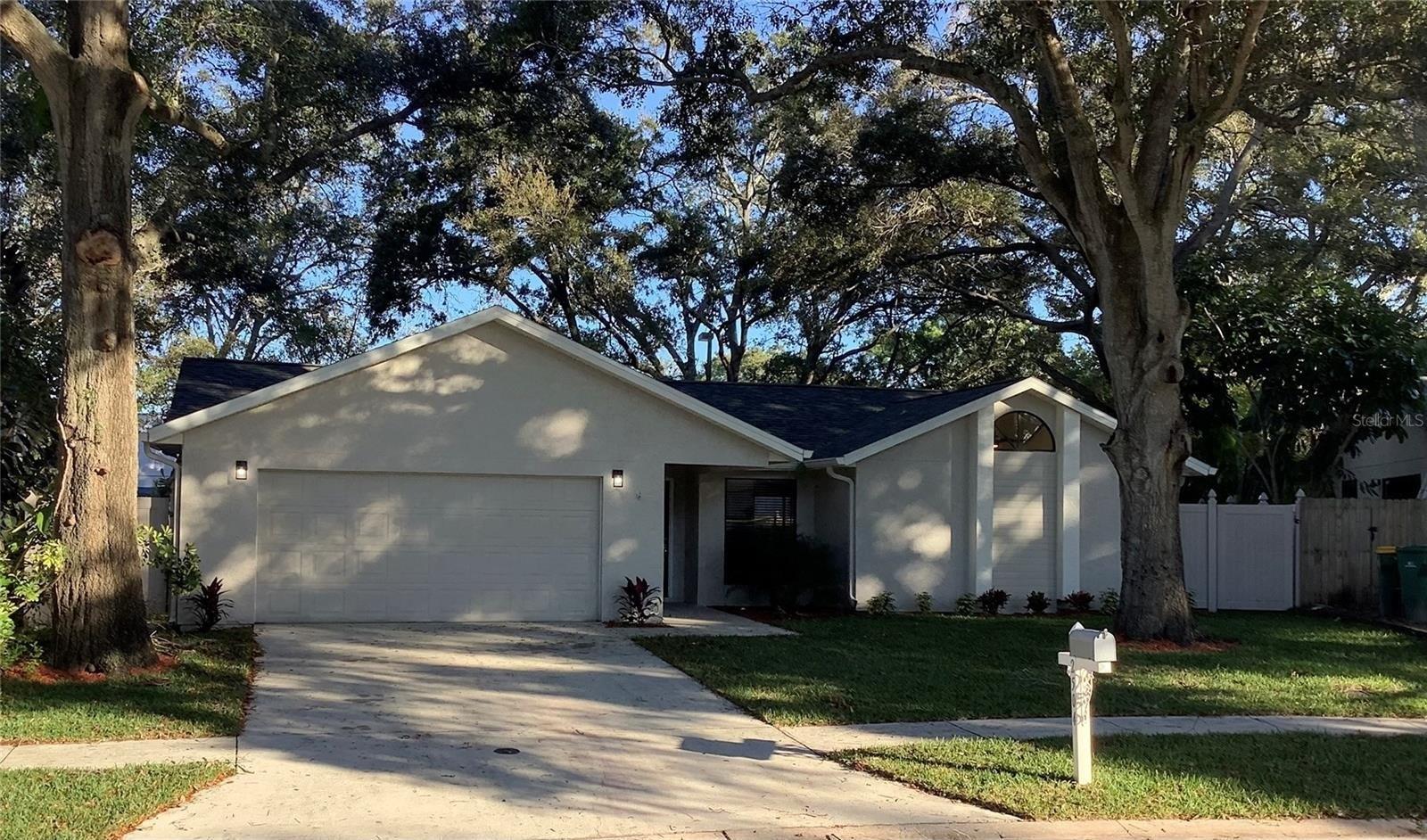 Gulfbreeze Cir, Palm Harbor, FL 34683