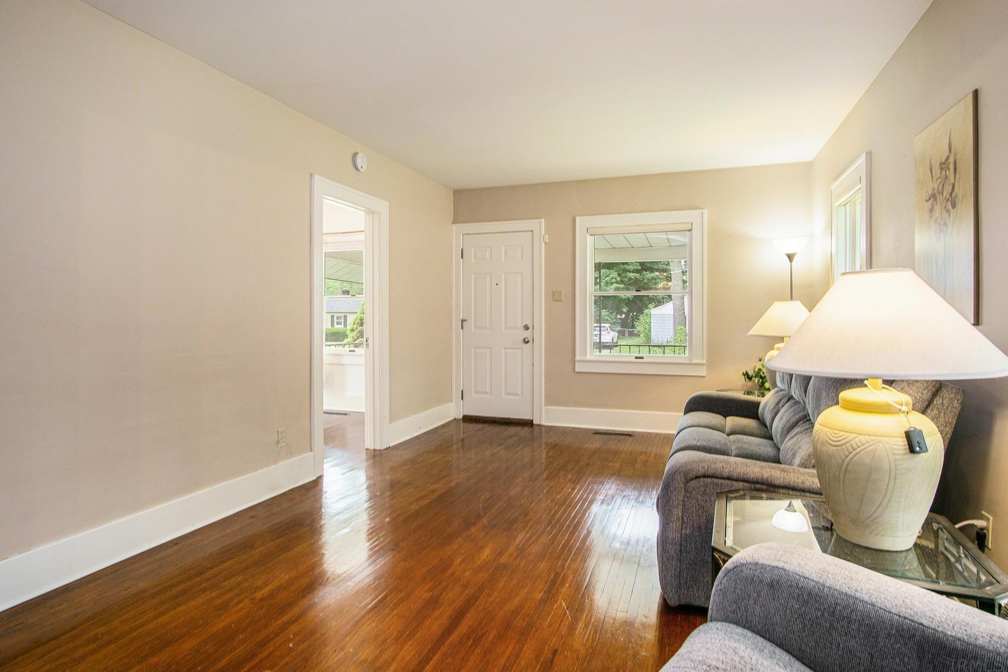 Bower St, Elkhart, IN 46514