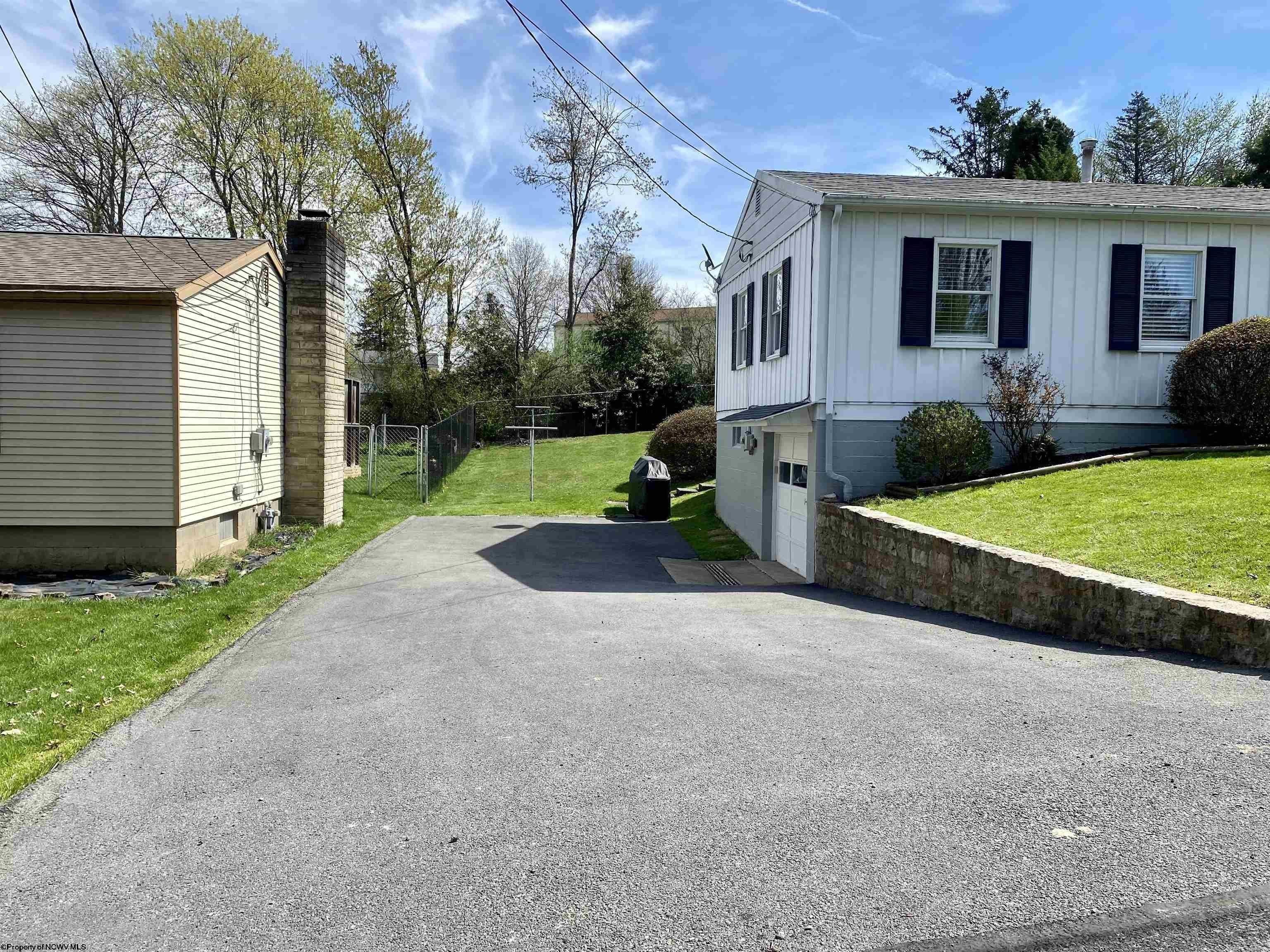 Western Ave, Morgantown, WV 26505