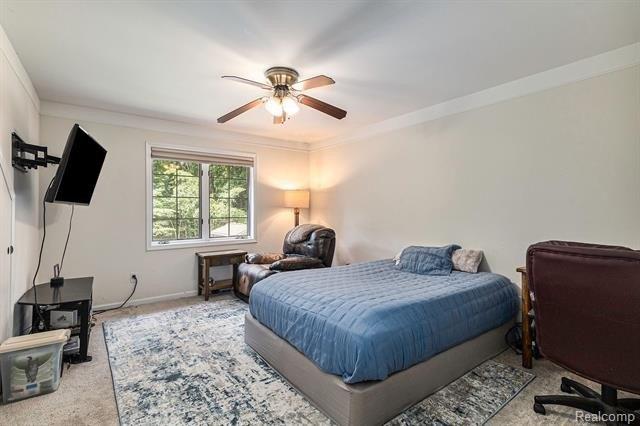 Michawana Trl, Howell, MI 48843