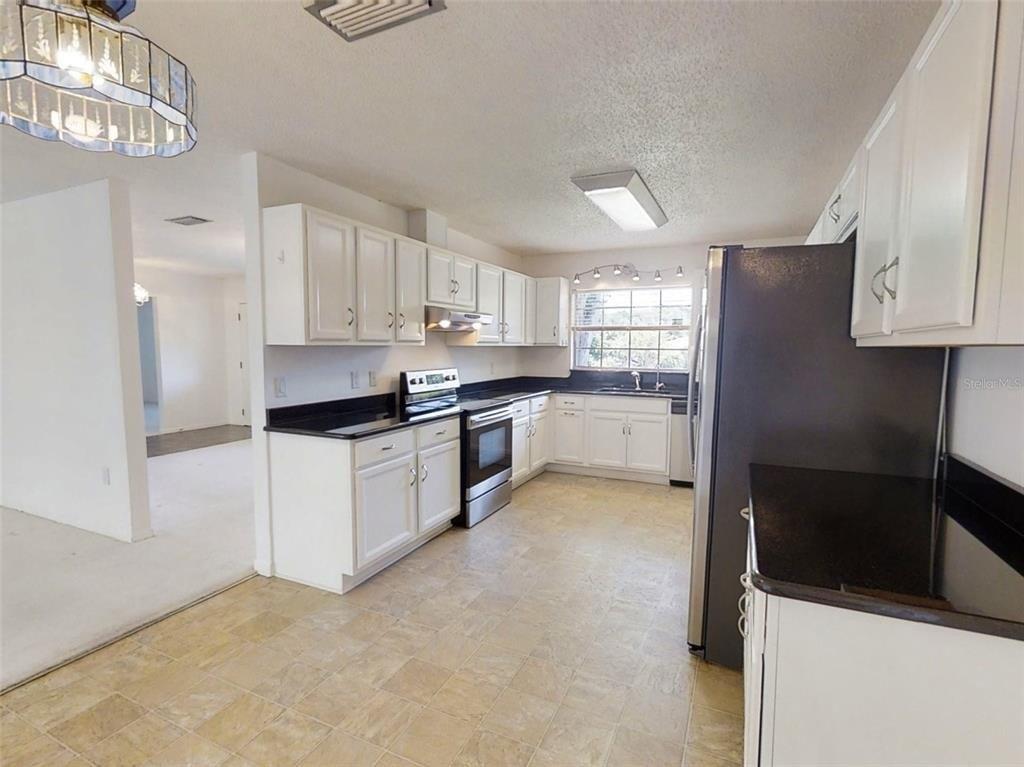 Cocovia Way, Leesburg, FL 34748