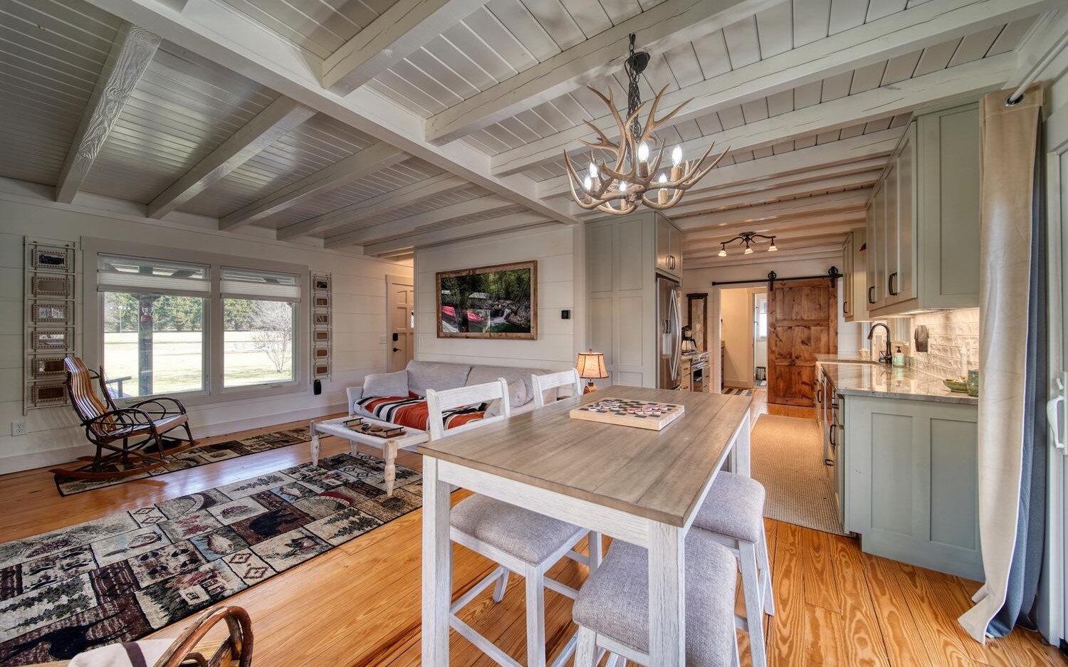 Mountain Laurel Rd, Hiawassee, GA 30546