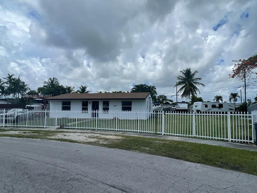 Sw 204th St, Miami, FL 33189