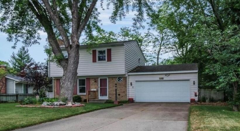 Silverleaf St Se, Grand Rapids, MI 49508