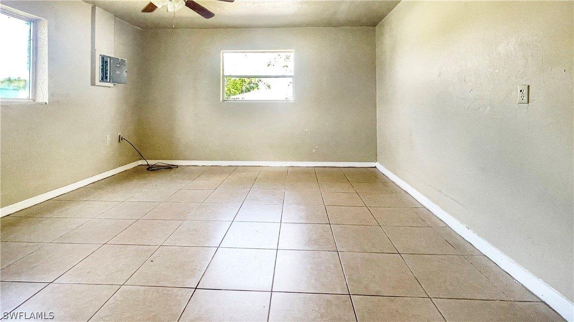 Markland Ave, Fort Myers, FL 33916