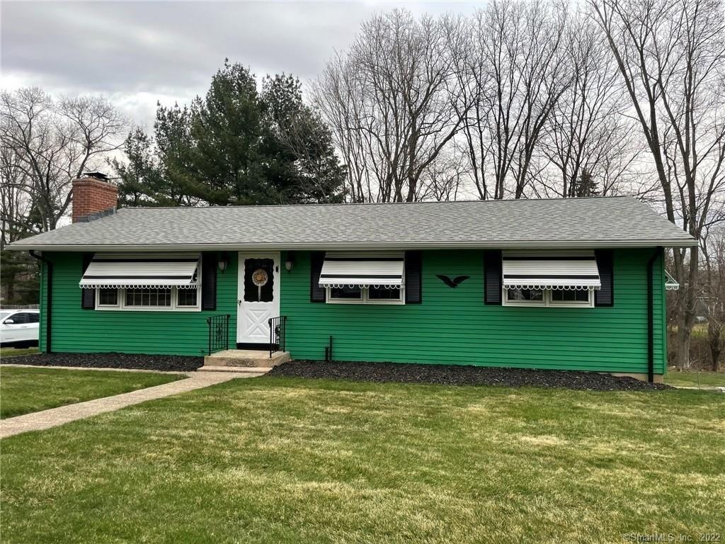 Lynn Dr, Meriden, CT 06451