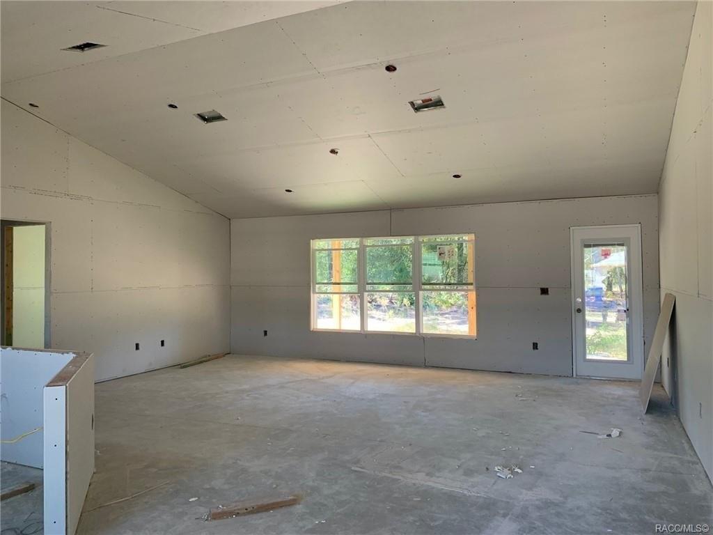 W Marguerita Dr, Dunnellon, FL 34434