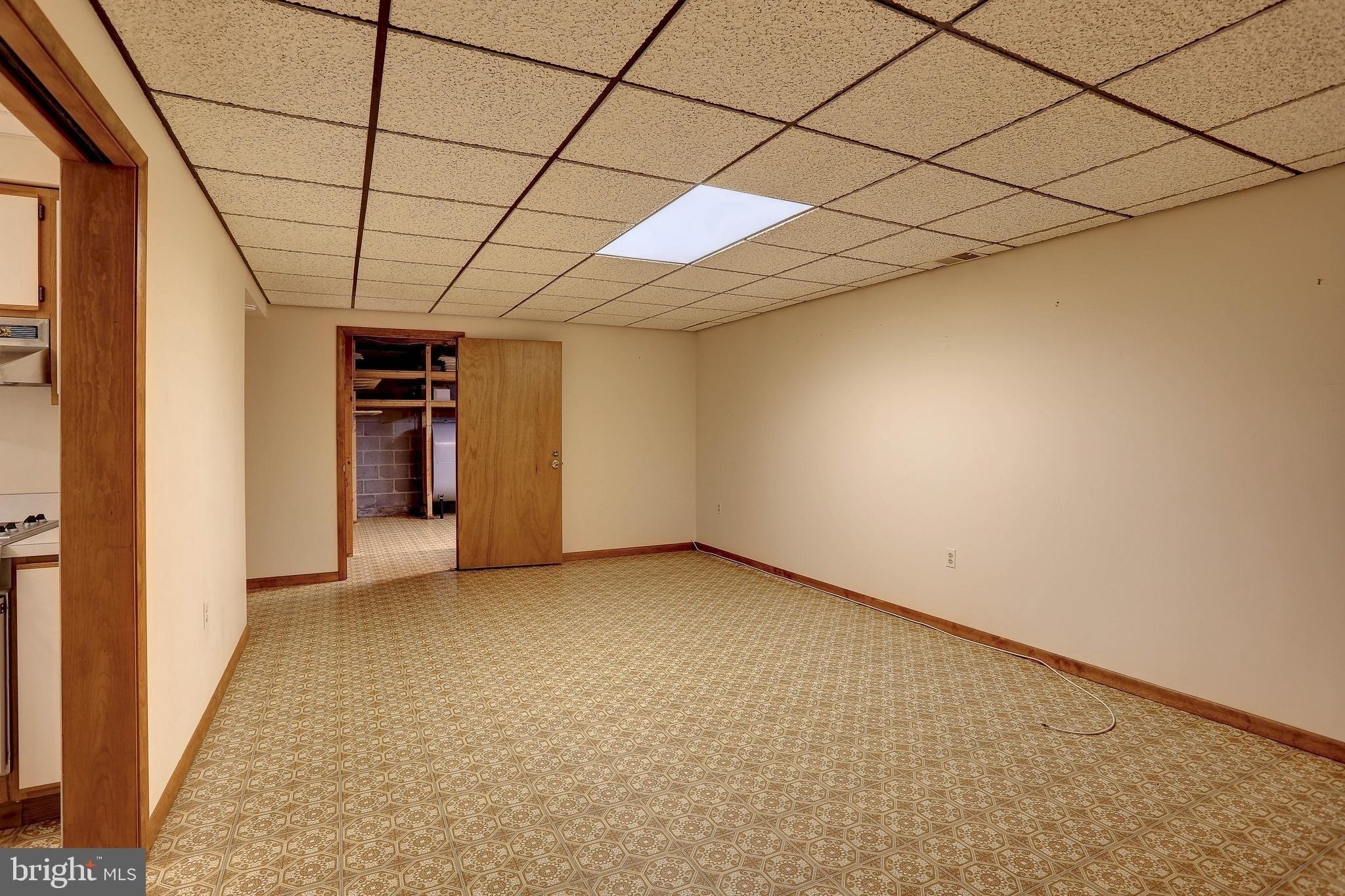 Mount Albert Rd, Ellicott City, MD 21042